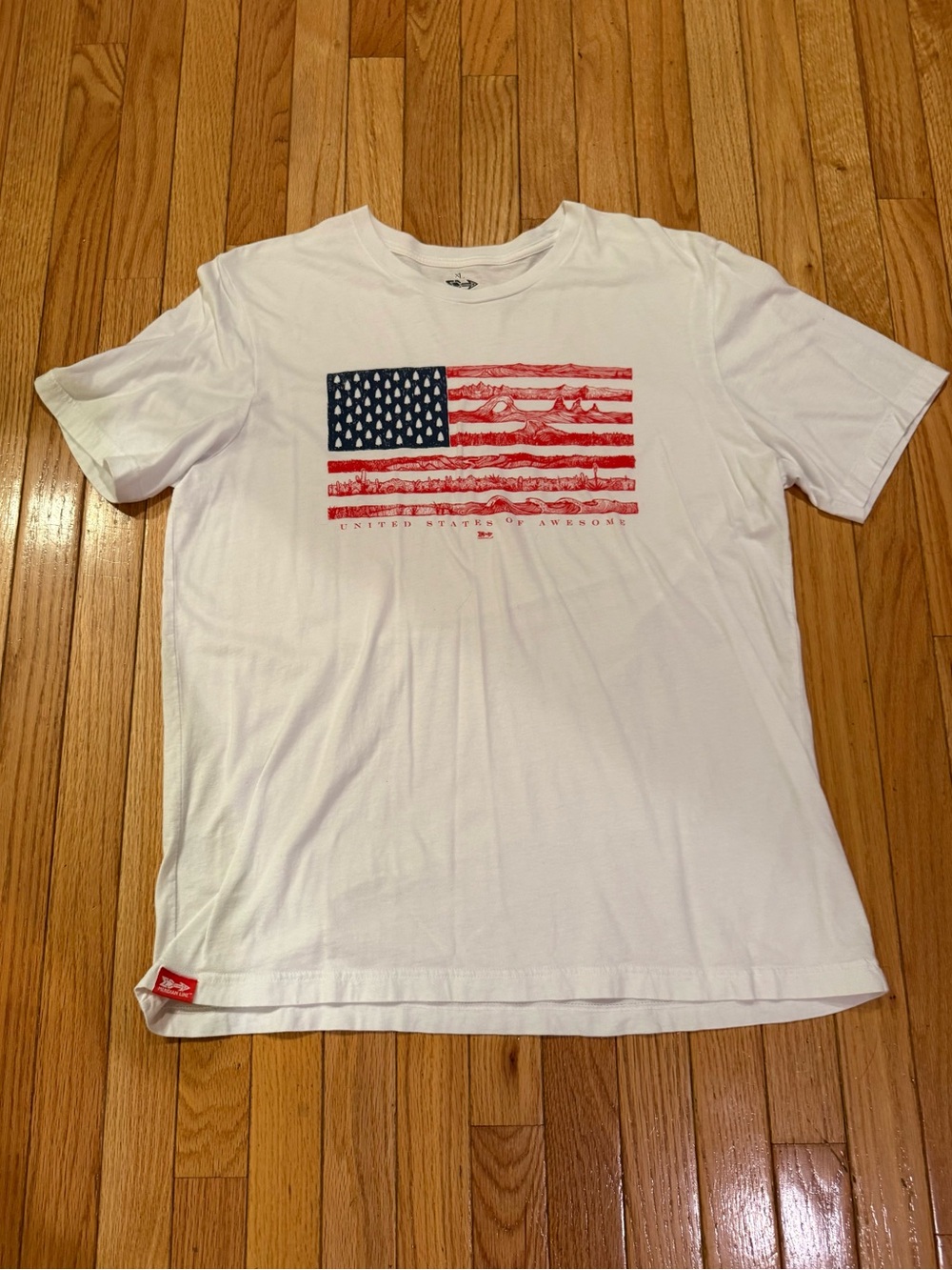 Men's White Short-Sleeve Graphic Flag Tee - Outdoor hiking  Inspired July